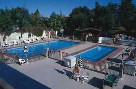 La Pineta Hotel Albenga Exterior photo